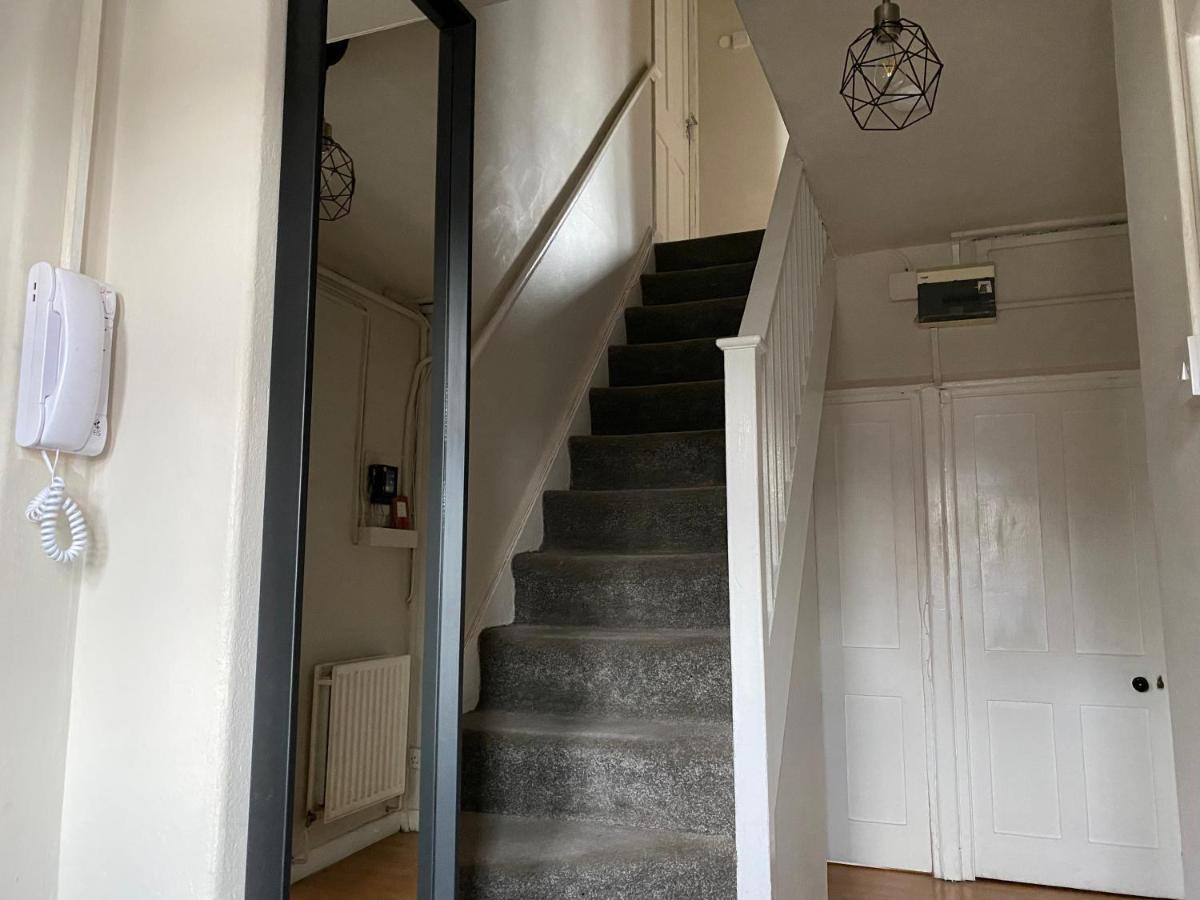 Riberfra Apartment ลอนดอน ภายนอก รูปภาพ